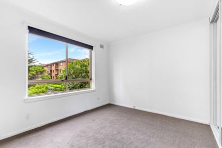 One Bedroom Unit in Convenient Location - Photo 5