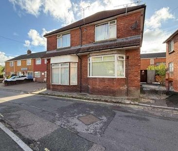 Popes Lane, Totton, SO40 - Photo 1