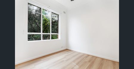 Renovated two bedroom apartment in prime location - Photo 4