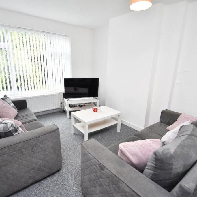 4 bedroom house to rent - Photo 1