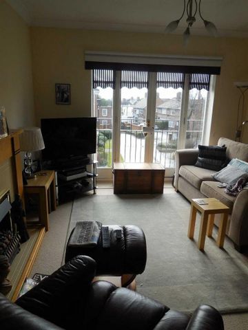2 bedroom apartment to rent - Photo 3
