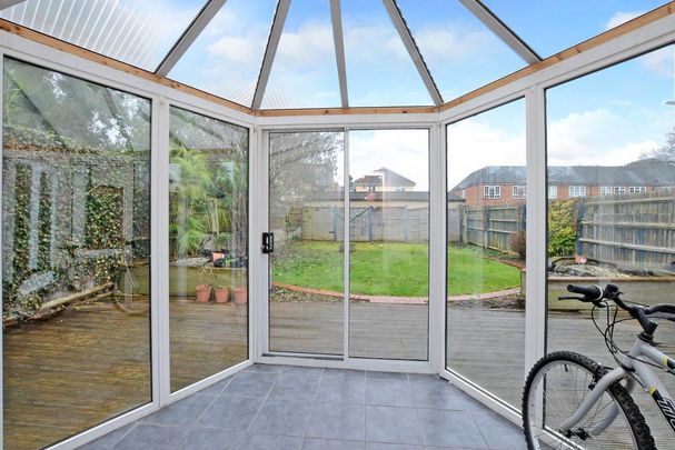 1 bedroom in a house share to rent - Photo 1