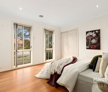 Charming 3-Bedroom Home in South Morang - Photo 4