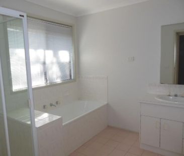 10 Crew Street, Yallambie - Photo 6