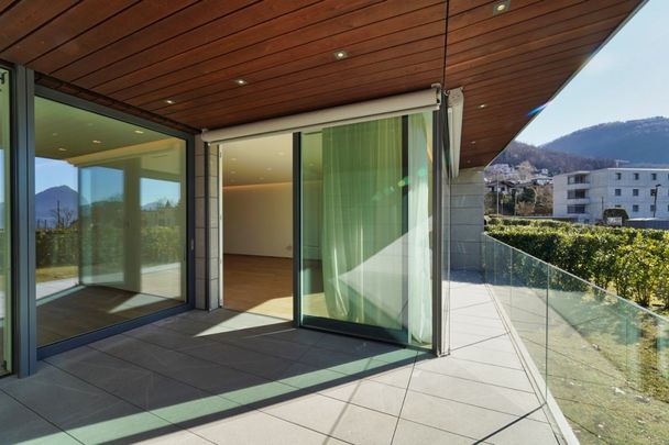 LUSSUOSO 4,5 LOCALI CON GIARDINO - Foto 1