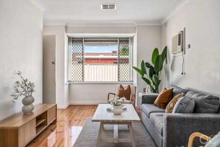 Open the Door to Effortless Comfort in Woodville - Photo 4