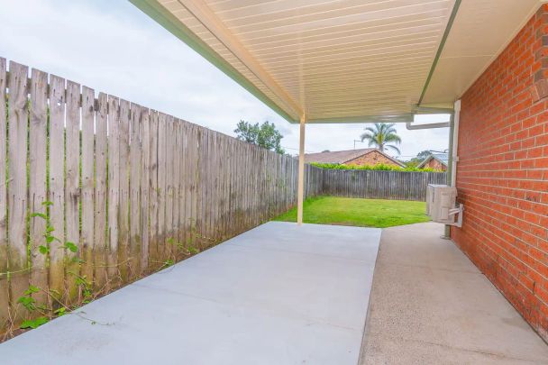 “Fully Renovated Modern 3-Bedroom Home with Comfort and Convenience” - Photo 1
