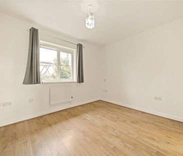 Joseph Hardcastle Close, SE14, London - Photo 2