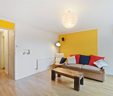 3 bedroom flat to rent - Photo 5