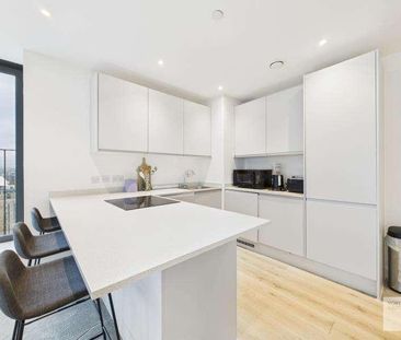 No Old Trafford, M17 - Photo 1