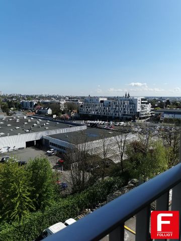 Charmant F1 clair et ensoleillé avec vue dégagée à 5 mn centre ville et commerces - Photo 3