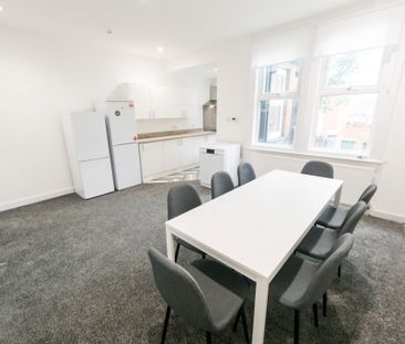 Winston Gardens, Headingley, Leeds - Photo 4