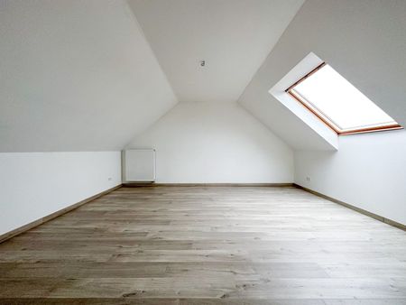 Ruim 2slpk appartement in het centrum van Waarschoot - Foto 4