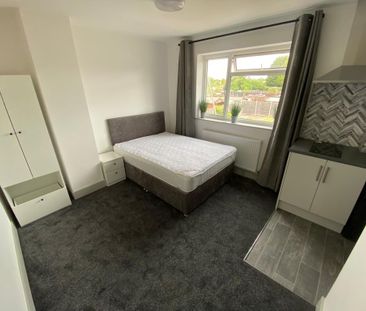 Studio to rent - Photo 4