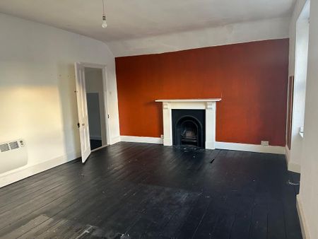3 bedroom flat to rent - Photo 3