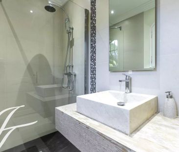 Maison à louer Mougins, Cote d'Azur, France9 000 EUR / Mois - Photo 4