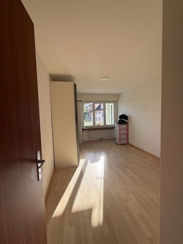 4.5 Zimmer, 130 m², 4. Stock - Photo 4