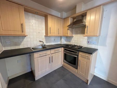 PORTCHESTER ROAD, SPRINGBOURNE - Photo 3