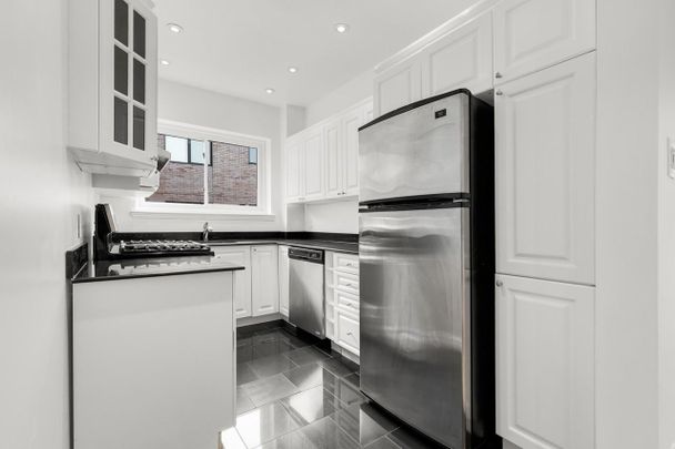 4650 Avenue Bonavista apartment — Montréal, QC (2-Bedroom) - 2 Bedroom - Photo 1