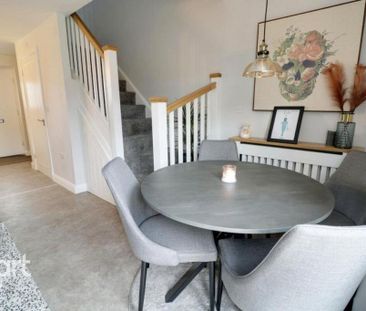 2 bedroom semi-detached house to rent - Photo 5