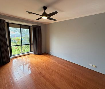 PERFECTLY POSITIONED IN A QUIET COURT LOCATION! - Photo 3