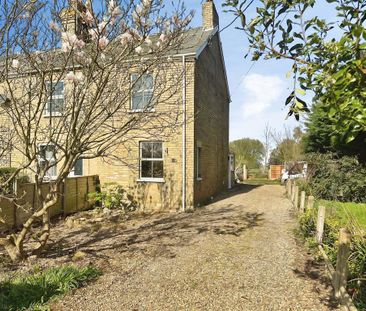 2 bedroom semi-detached house to rent - Photo 3