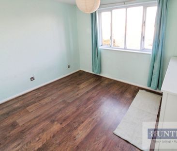 1 bedroom Flat To Let - Photo 5