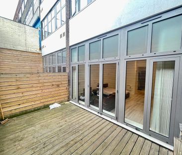 Studio to rent - Photo 6