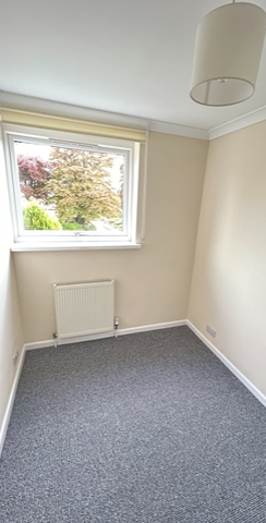 Mid Town House to Rent in Leek - Photo 3