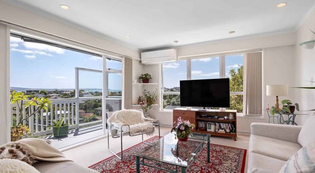 TOP OF THE WORLD WITH MILLION DOLLAR SEAVIEW - Photo 1