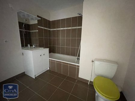 Location Appartement 3 pièces 55m² ST BENOIT 86280 - Photo 3