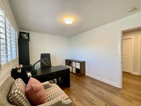 For Lease - 33 Olympic Gate Unit# Upper Unit, Barrie, Ontario - Photo 5