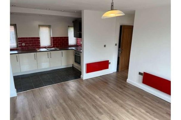 Bristol Road South, Northfield, Birmingham, B31 - Photo 1