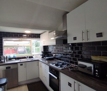 Room in a Shared House, Somerton Road, NW2 - Photo 4