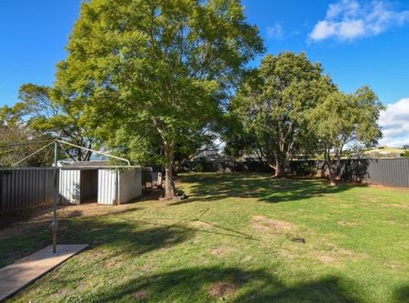 8 Merritt St Harristown - Photo 2