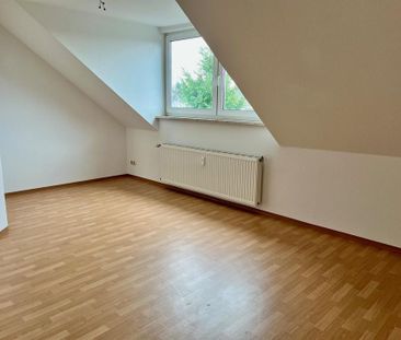 Große 2-Raum-Wohnung mit 60,5 m² im Dachgeschoss - Foto 1