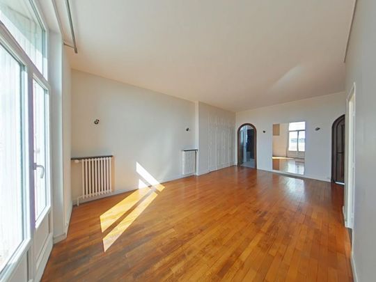 Location Appartement 2 pièces 53m² ROMANS SUR ISERE 26100 - Photo 1