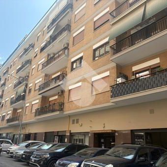 Bilocale in affitto - Photo 2