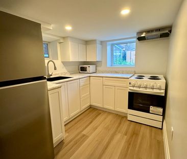 For Lease - 659 Vaughan Road Unit# 3, Toronto, Ontario - Photo 4