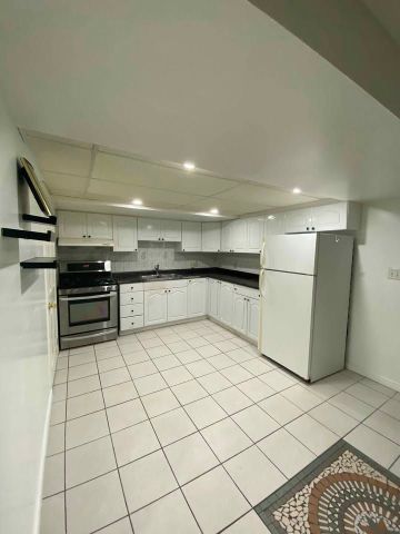 For Lease - 180 Morningview Trail, Toronto, Ontario - Photo 2