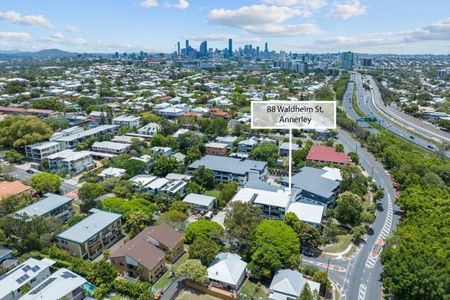 Pet friendly Unfurnished 2 bed, 2 bath, 1 carpark - Photo 4