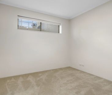 Waterfront Three Bedroom Apartment - Photo 5