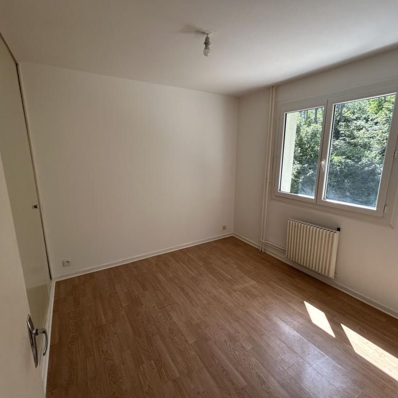 Location Appartement 2 pièces 43m² LE CREUSOT 71200 - Photo 1