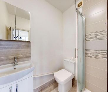 Studio to rent - Photo 6