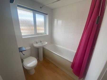 1 bedroom terraced house to rent - Photo 4