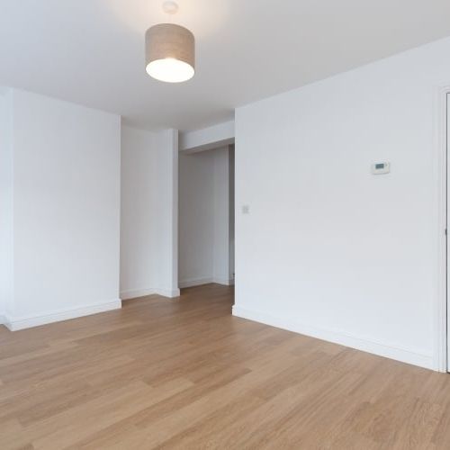 Cranmer Road, Cowley - Photo 1