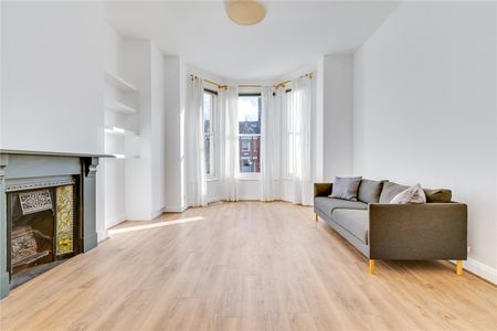 Winchester Avenue, NW6, London - Photo 2