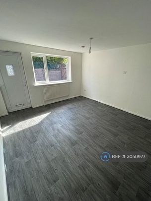 3 bedroom maisonette to rent - Photo 1