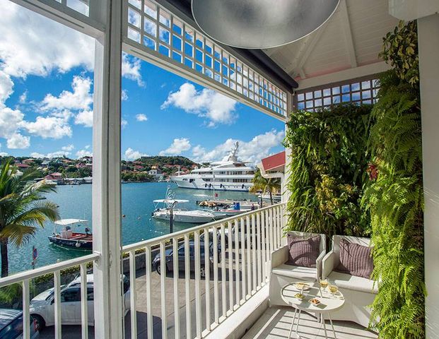 Gustavia, 3 Bedrooms Apartment for rent - Photo 1