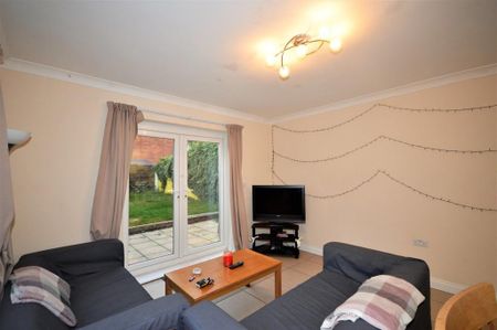 Bengal Road Winton, BH9, Bournemouth - Photo 2